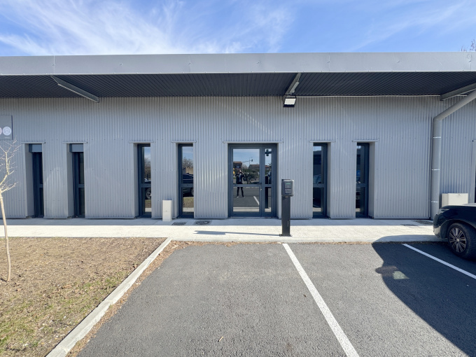 Location Immobilier Professionnel Local commercial Saïx (81710)